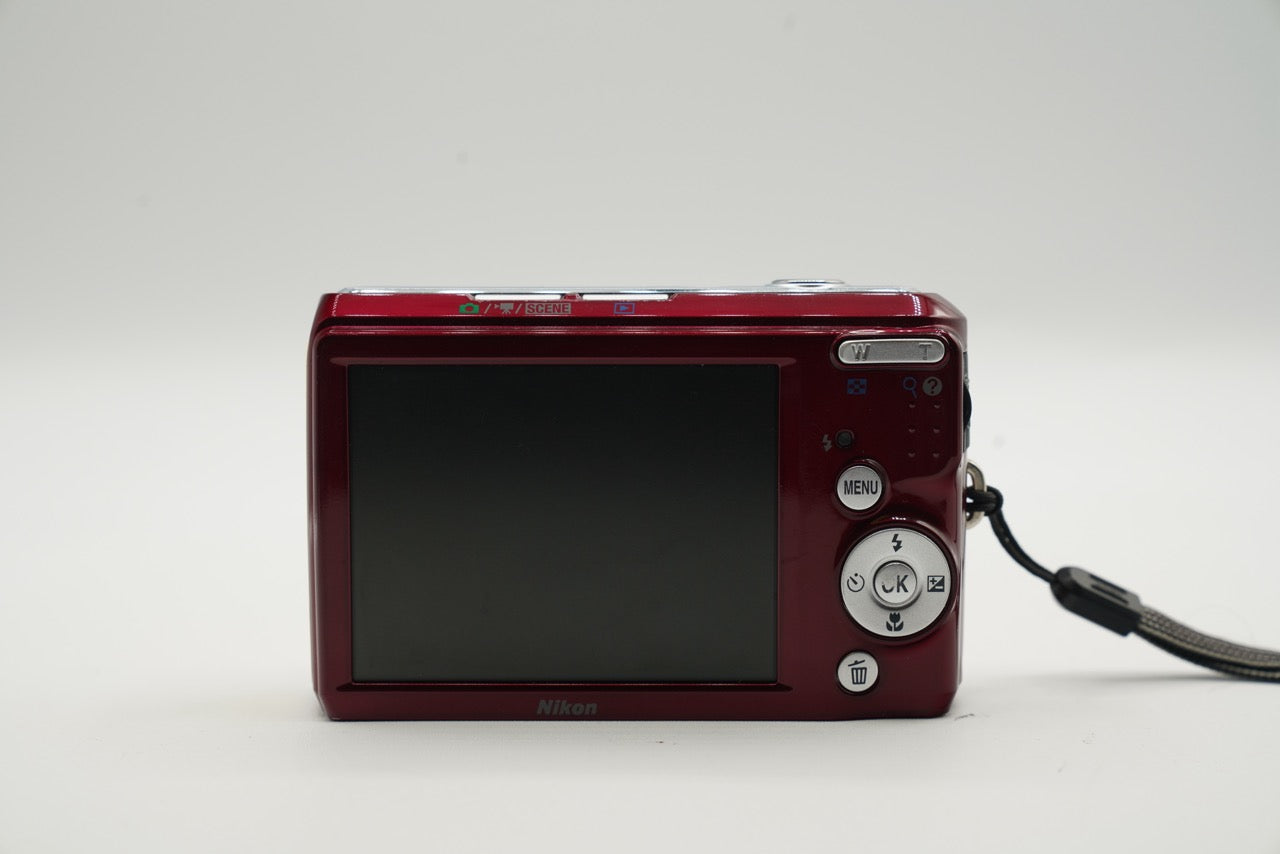 Nikon Coolpix L20